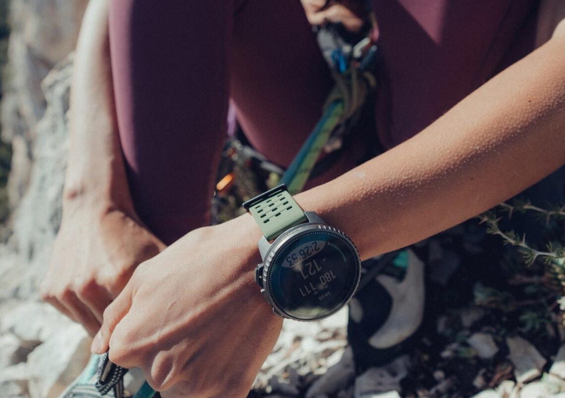 Auringonvalolla ladattava Suunto Vertical