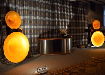 NETTIJATKO AVPlus 3/18: Kuvasatoa Tukholman High End Mässanilta