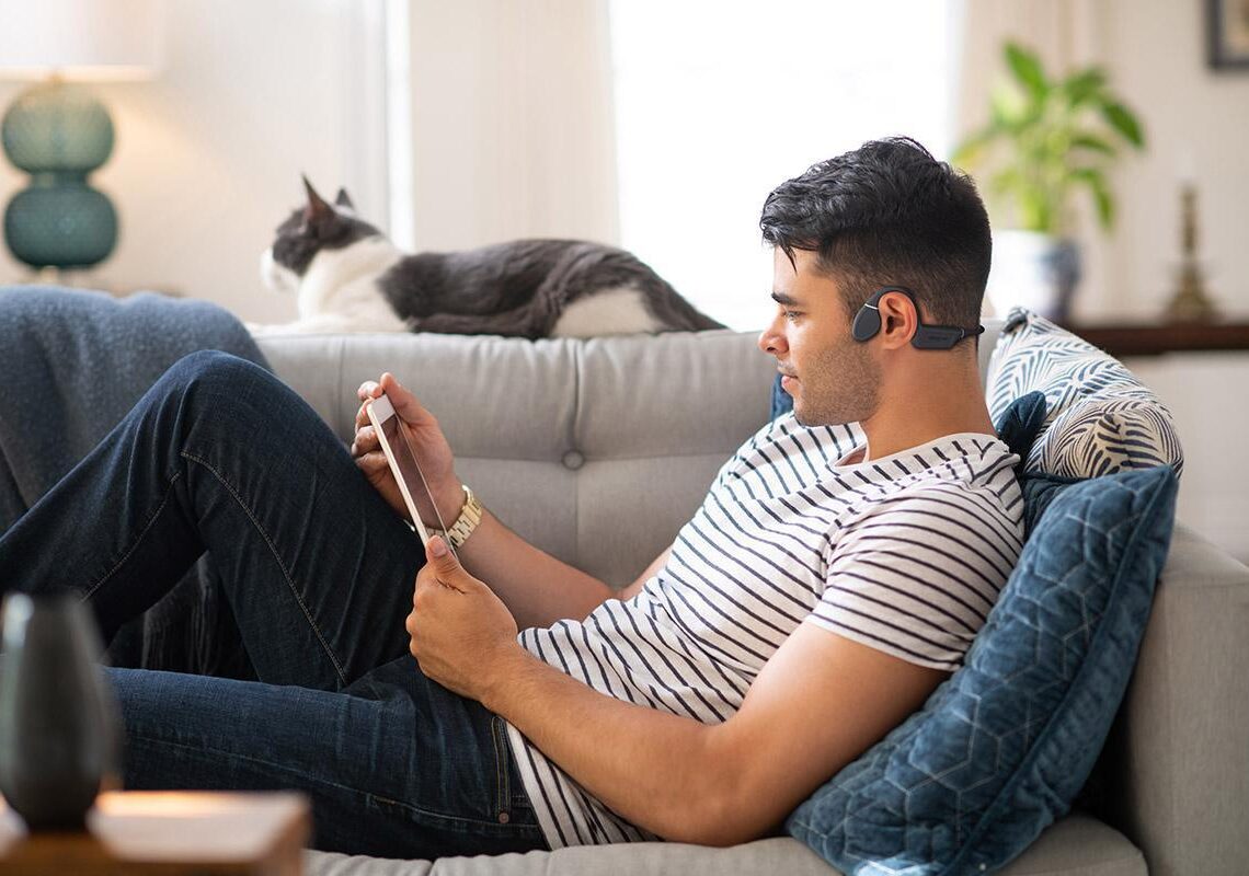 Creativelta kahdet luujohdekuulokkeet sporttikäyttöön