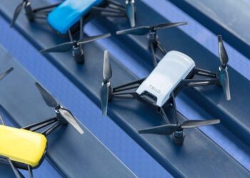 Kokeilussa Ryze älykäs ja hauska Tello-kuvauskopteri leikkimielisille – drone reilulla satasella