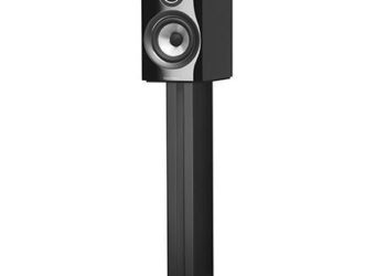 Yksityiskohtia ja potkua B&W:n jalustakaiuttimista