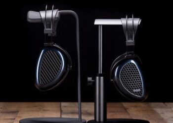 MrSpeakersin avoimemmat planaarikuulokkeet