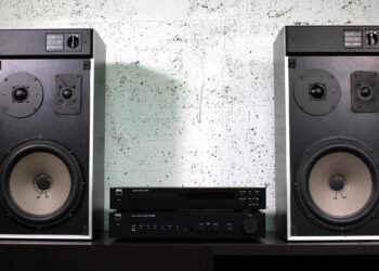 Hifin historiaa: Salora KS 330 Hifi -kaiuttimet – aikakautensa edustaja