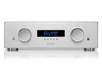 AVM:ltä modulaarinen esivahvistin