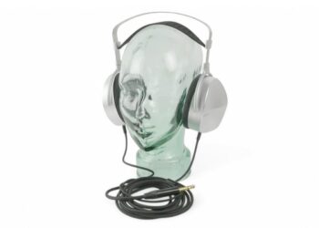 Hifiman Isvarna -sankakuulokkeet – Planaari ja dynaaminen bassoelementti samoissa kupeissa