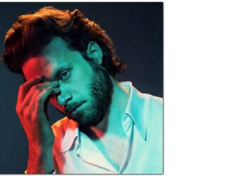 Father John Misty: God’s Favourite Customer – Modernia uhmakkuutta