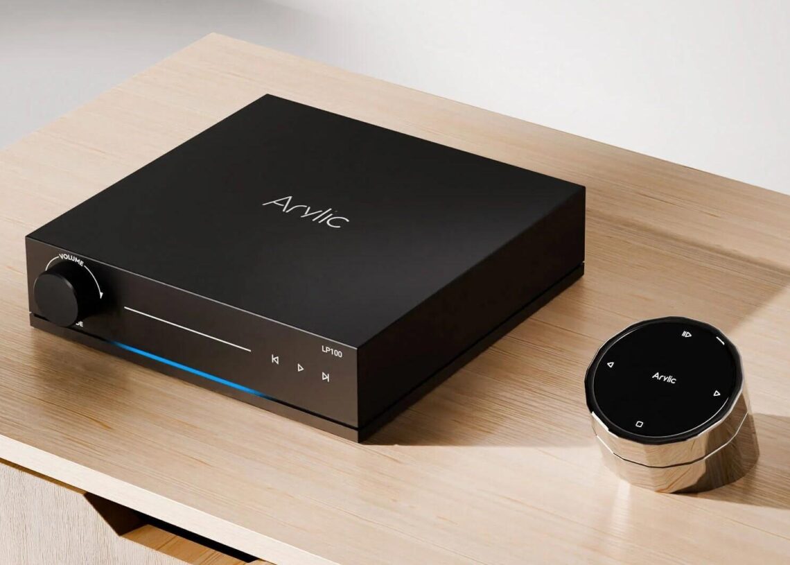 Arylic LP100 pyrkii kokoamaan verkkomusiikin, langattoman äänen ja perinteiset kotistereolähteet yhteen laitteeseen – Ja vieläpä mahdollisuuden äänen hienosäätöön