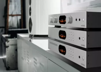 Audiolab lanseerasi keskihintaluokan 7000-hifilaitesarjan