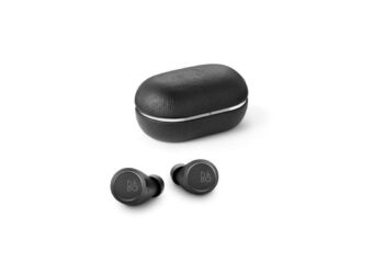 B&O esitteli kolmannen sukupolven täyslangattomat E8-kuulokkeet – pienempi koko, isompiakkuinen latauskotelo