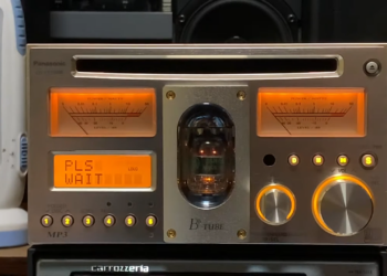 Putkien hehkua ja mittareiden liikettä autosoittimessa – voiko enää makeempi soitin olla?