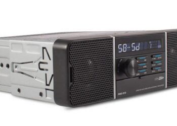 Autosoitin sisäänrakennetuilla kaiuttimilla