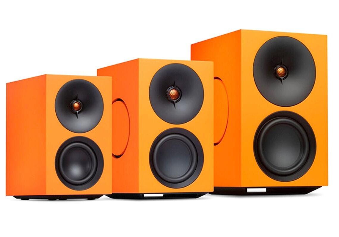 Vain kaksi kaiutinta – mutta ääni kuin konserttisalissa?