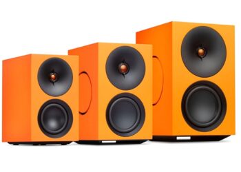 Vain kaksi kaiutinta – mutta ääni kuin konserttisalissa?