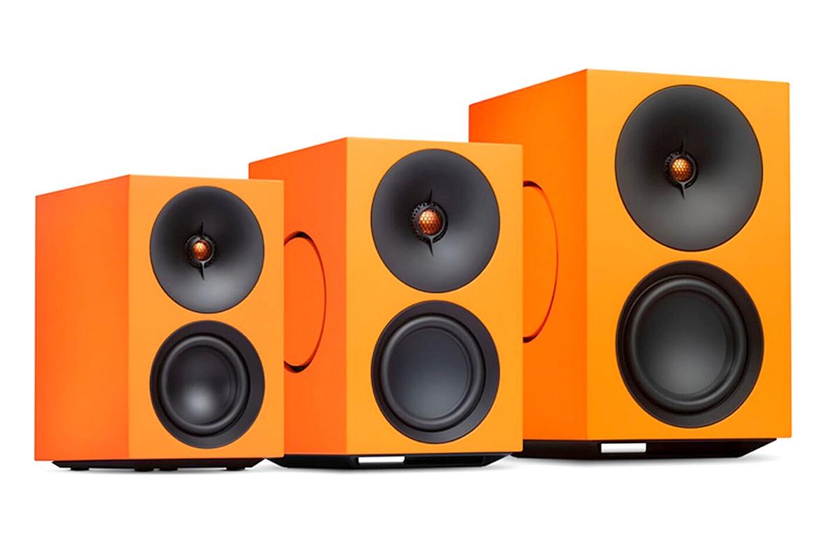 Vain kaksi kaiutinta – mutta ääni kuin konserttisalissa?