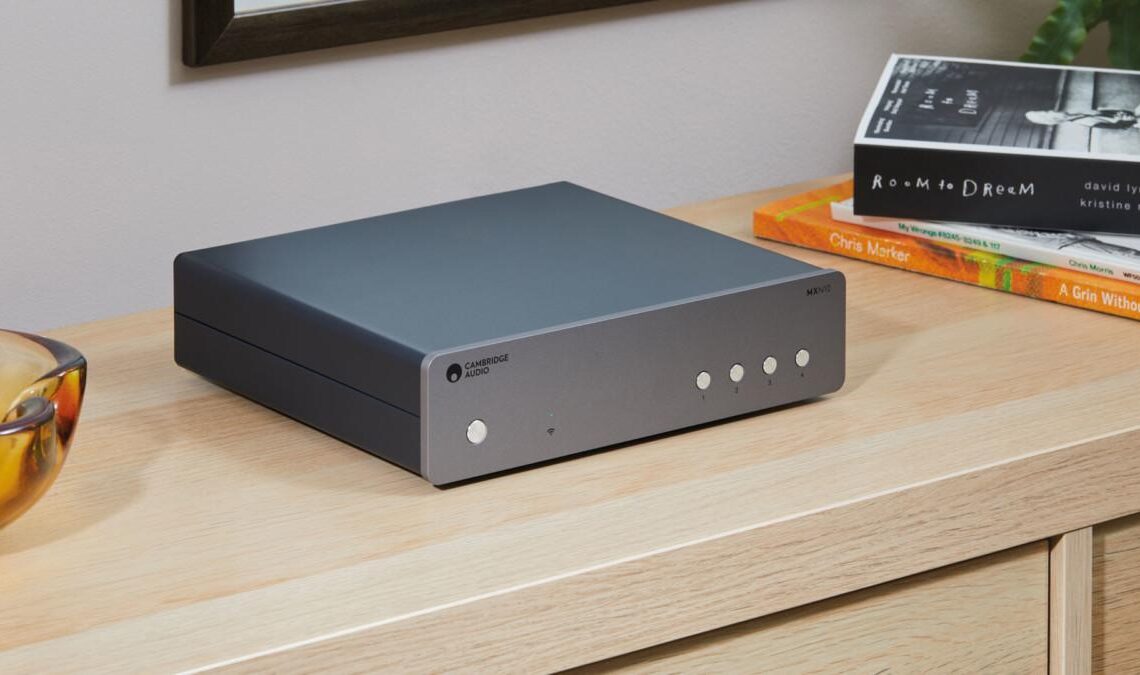 Cambridge Audiolta kaksi verkkosoitinta