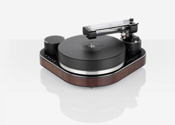 Clearaudion uusi levysoitin vahtii pyörimisnopeutta myös dacin avulla