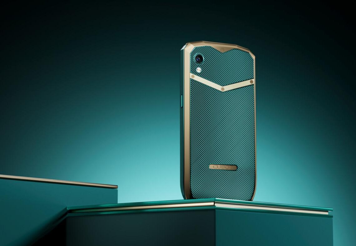 Testissä Cubot Pocket: Tyylipuhelin taskuun