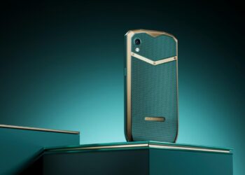 Testissä Cubot Pocket: Tyylipuhelin taskuun