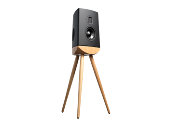 Lyngdorfilta uudet jalustakaiuttimet