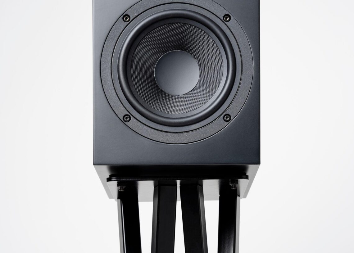 Pro-Ject uudet kaiutinjalustat