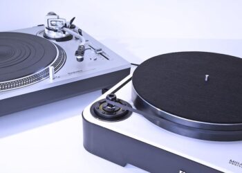 Parivertailu: Technics SL-1200GR ja Elac Miracord 90
