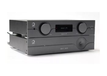 Elipson esitteli esivahvistimen ja päätteen referenssisarjaansa