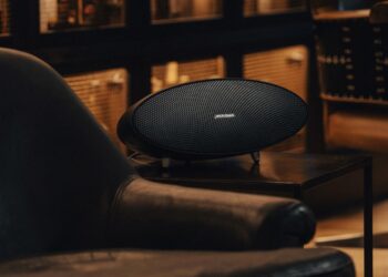 Meridian lanseerasi langattoman striimerikaiuttimen