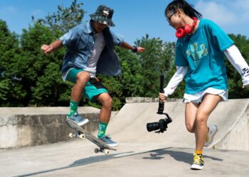 FeiyuTech AK2000C – Monipuolinen ja edullinen kameravakaaja