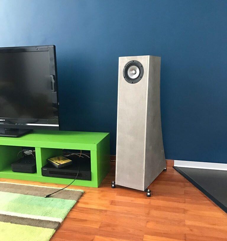 Tee-se-itse-torvikaiutin