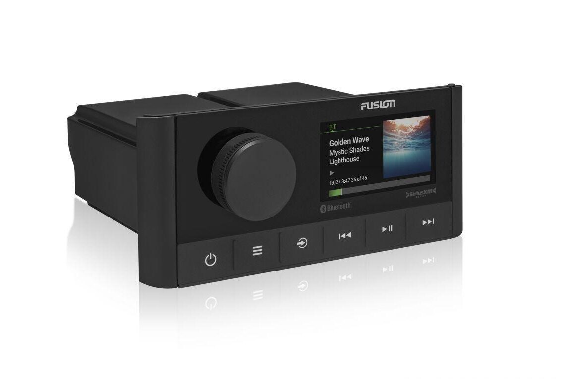 Garmin esitteli kaksi stereo- ja kaiutinsettiä veneisiin