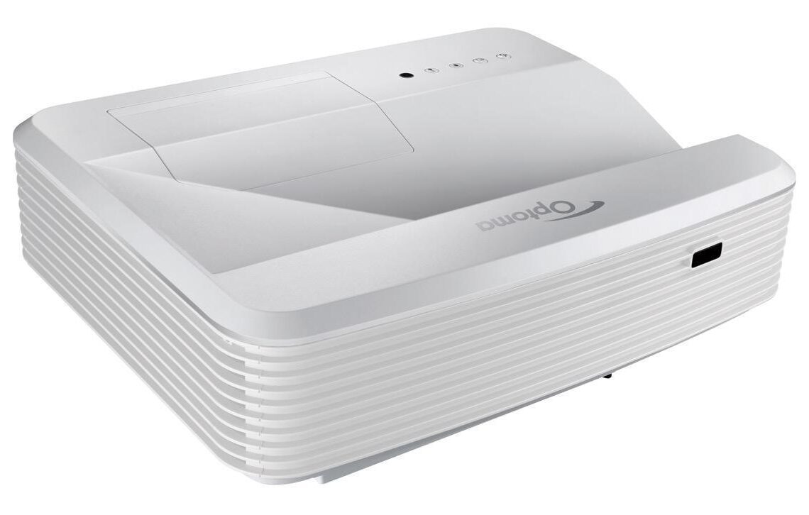 Testissä Optoman projektori: 100″ kuva tv-tasolta