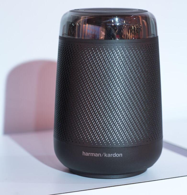 Harman Kardon teki Allure-kaiuttimestaan kannettavan
