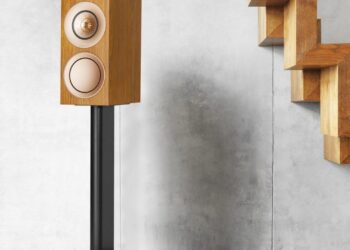 Testissä KEF R 3  -kaiuttimet – muhkeaa ääntä minimaalisessa paketissa