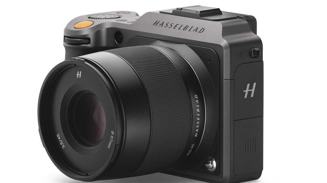 Hasselblad juhlistaa kuulennon 50-vuotispäivää uusilla kameroilla ja objektiivilla