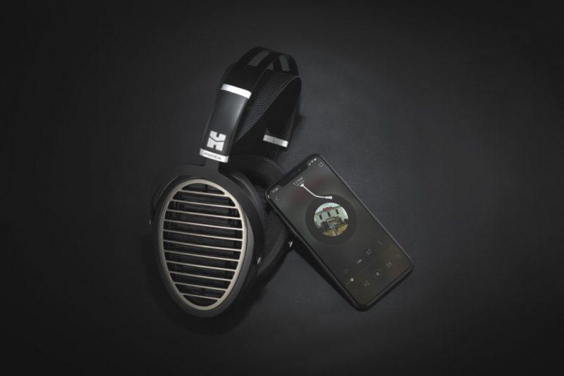 Hifimanilta mobiiliystävälliset magnetostaattikuulokkeet