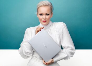 Huawein MateBook-tuotesarjaa täydentävä MateBook X saatavilla Suomessa