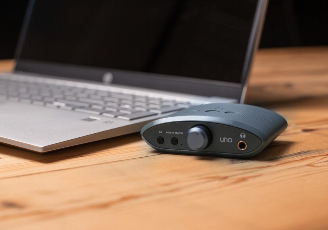 iFi Audiolta kaksi edullista kuulokevahvistin/dacia – taskuun ja työpöydälle