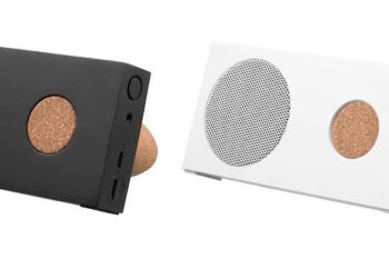 Huonekalujätin valikoimista myös äänentoistoa