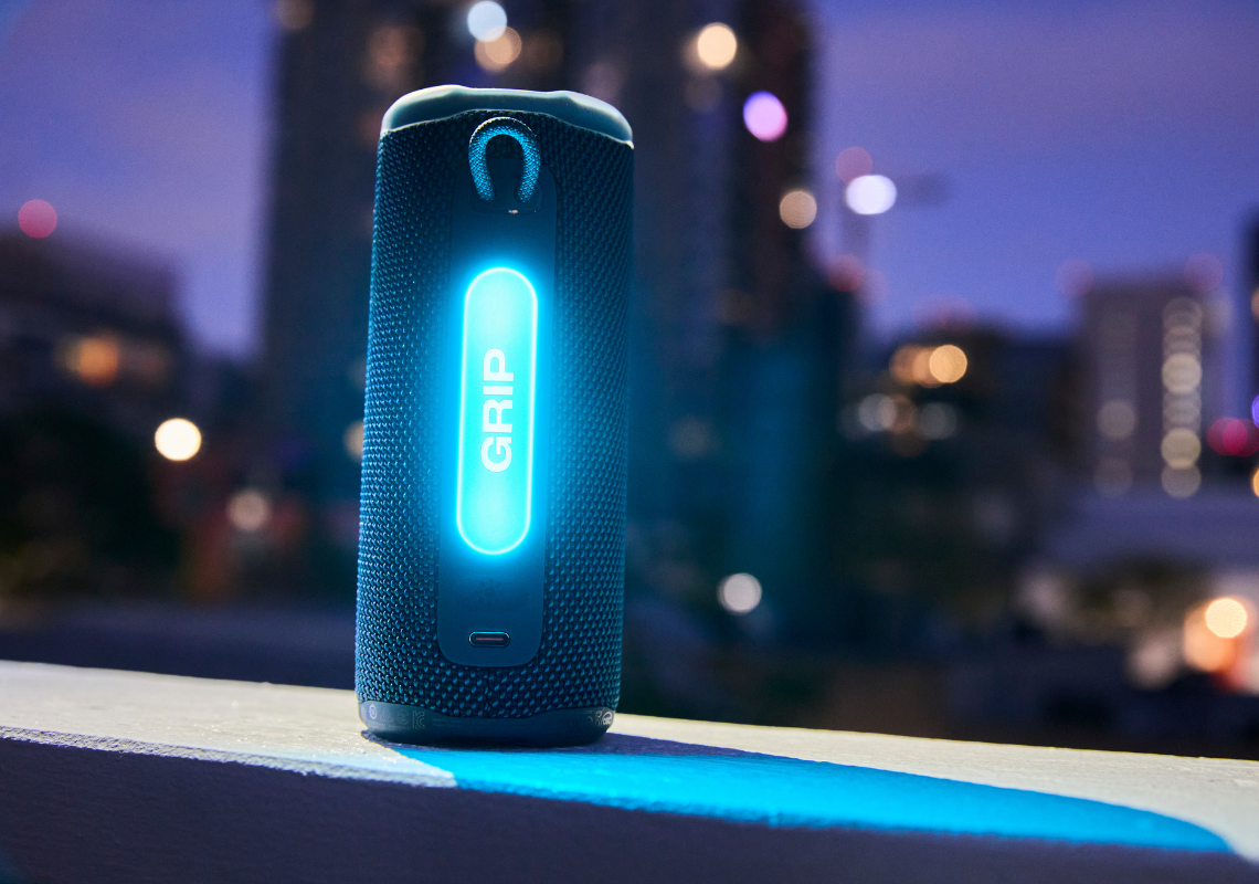 JBL Grip – Ultrakannettava Bluetooth-kaiutin Auracastilla ja IP68-suojausluokalla