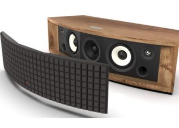 JBL striimailee retrohengessä