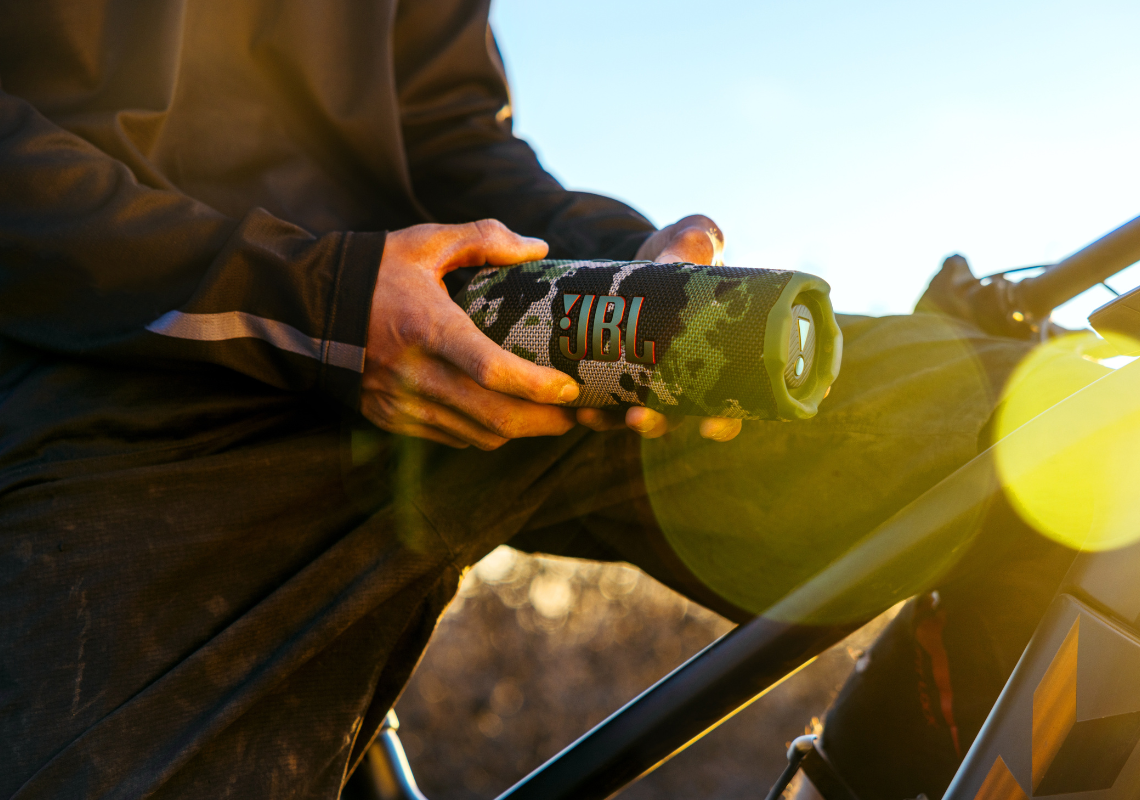 JBL tuo markkinoille uuden Flip 7:n ja Charge 6:n – mitä uutta?