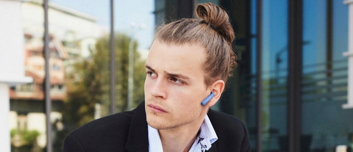 Langattomia tunnustuksia: JBL:n tutkimus paljastaa yllättävää käyttäytymistä langattomien nappikuulokkeiden käyttäjien keskuudessa