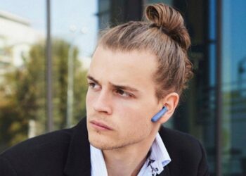 Langattomia tunnustuksia: JBL:n tutkimus paljastaa yllättävää käyttäytymistä langattomien nappikuulokkeiden käyttäjien keskuudessa