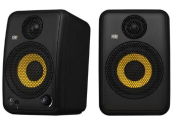 KRK:lta kaksi pientä monitorikaiutinta reissuhommiin