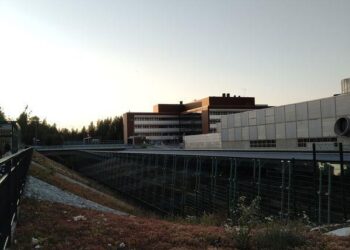 NETTIJATKO AVPlus 7/2019: 250–350 euron älypuhelimien kuvat ja videot