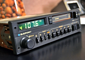 Klassikkoradiot palaavat – Blaupunkt tuo retron takaisin autoihin