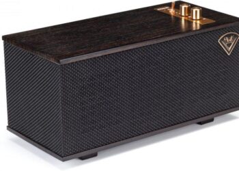 Retroa ulkonäköä, laadukasta äänentoistoa