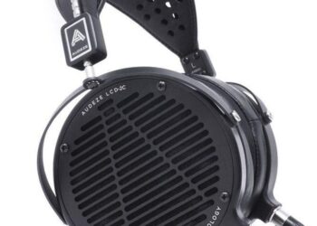 Audezen kevennetty versio LCD2-kuulokkeista Suomeen