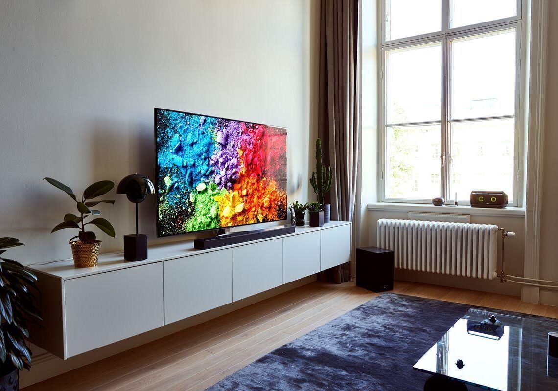 Parivertailussa soundbarit: Näppärä parannus telkkariääneen