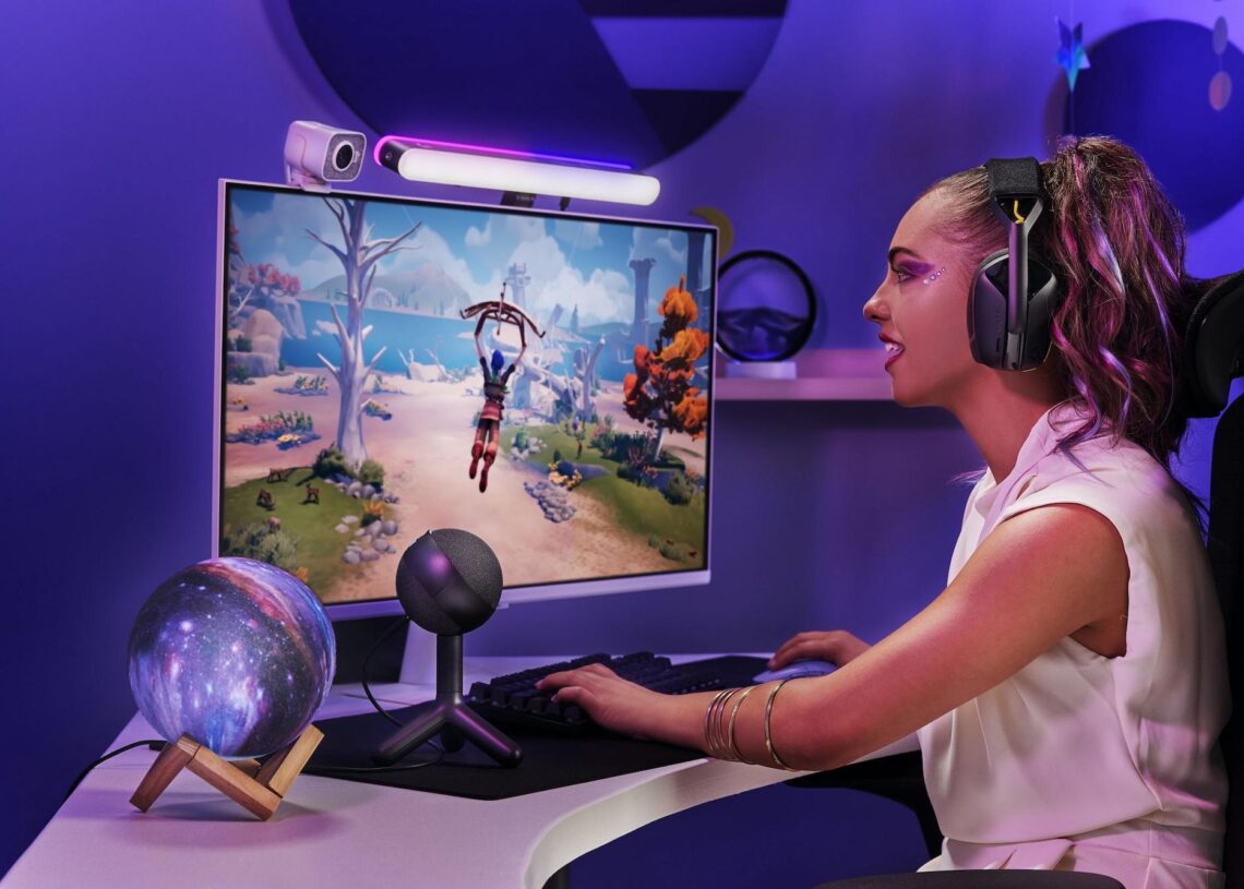 Logitech G -mikrofoneilla ja -valaisimella selkeyttä ja valovoimaa